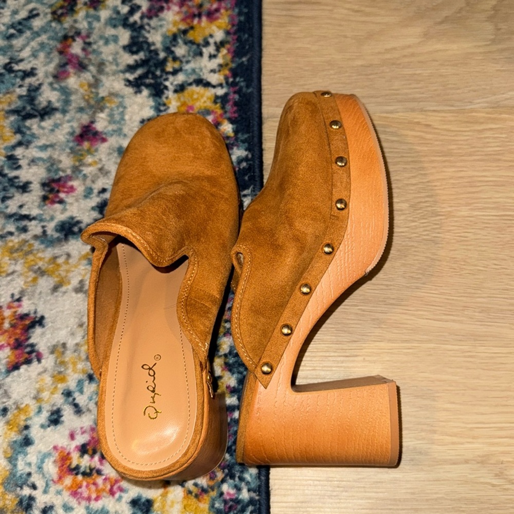 Brown suede & studded clog heels